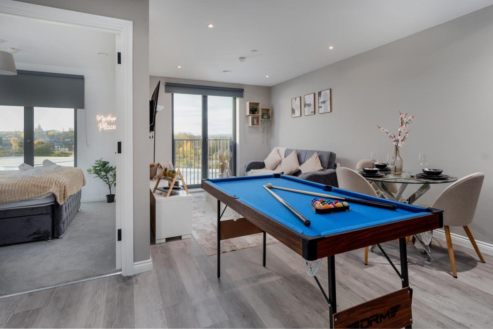 Springwell Suite - City Centre - Balcony & Pool Table - 3 Bed リーズ エクステリア 写真