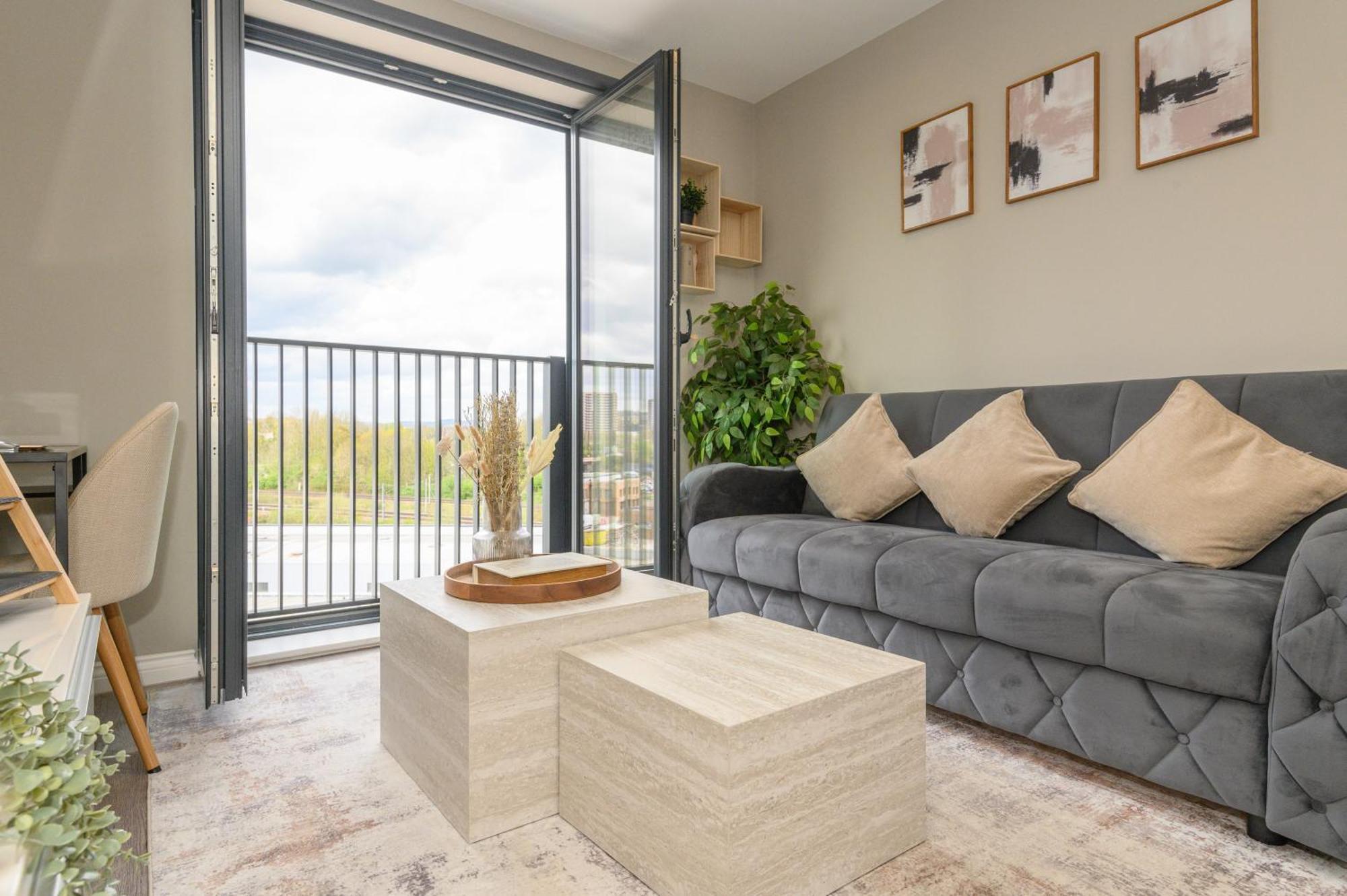 Springwell Suite - City Centre - Balcony & Pool Table - 3 Bed リーズ エクステリア 写真